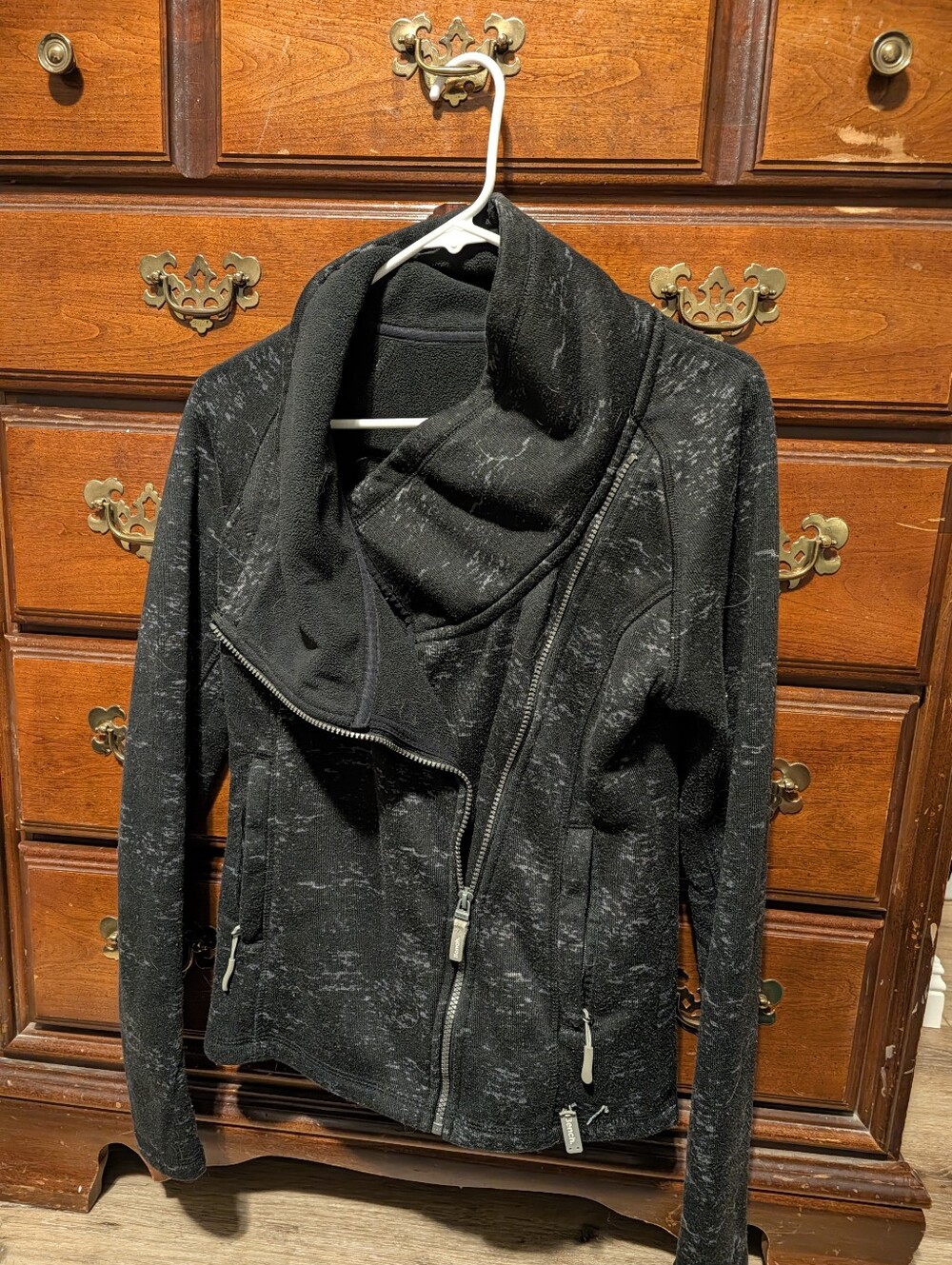 Black Bench Jacket - Picture 2 of 3
